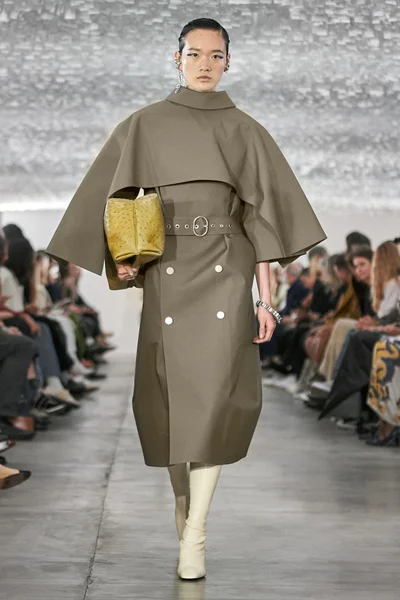 Look 49